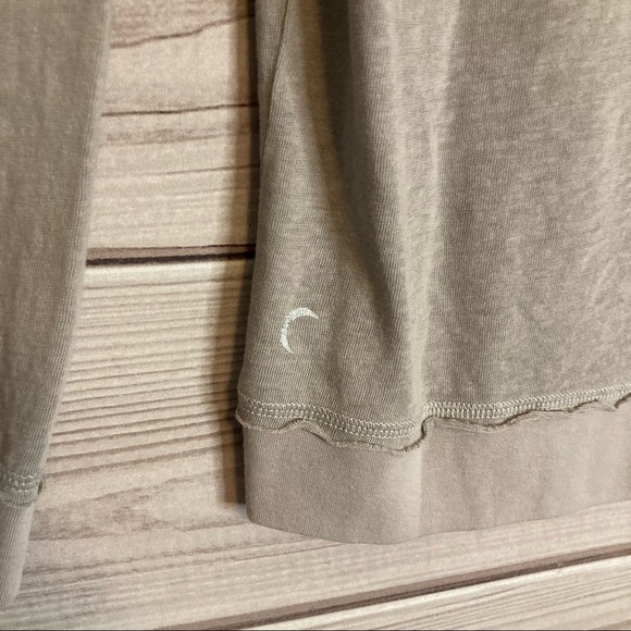 ZYIA Active Gray Light Weight Beach Hoodie - Picture 11 of 12